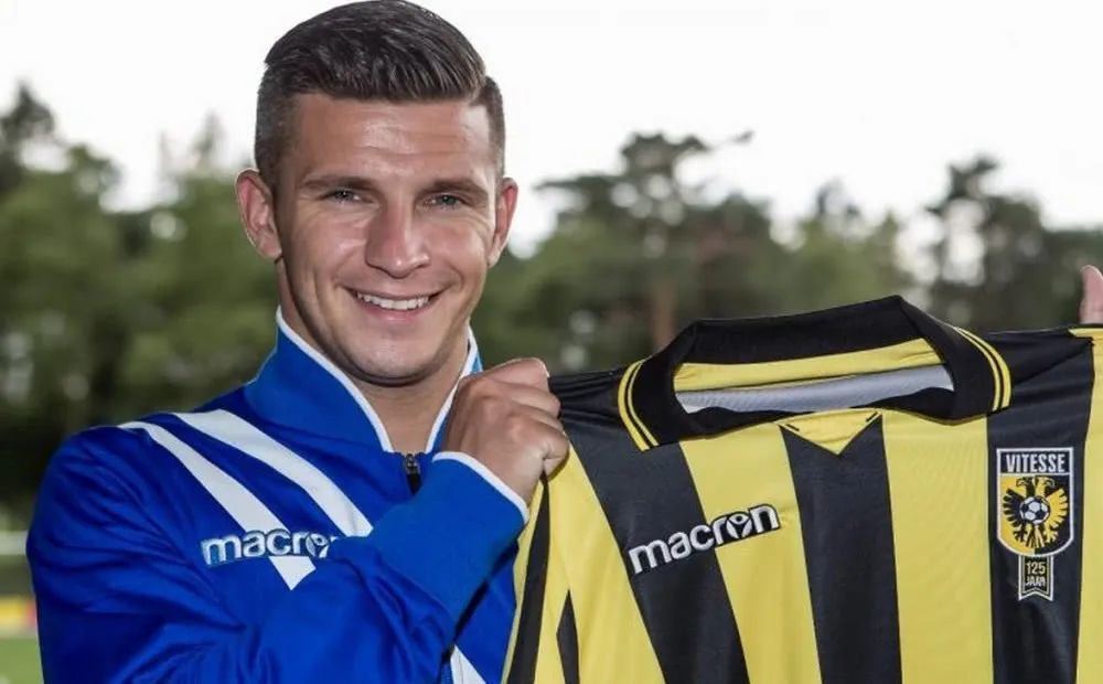 于英超赛场 于英超赛场